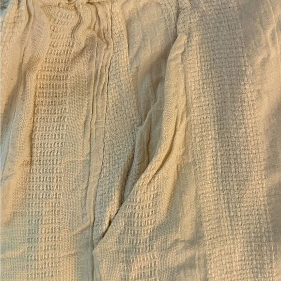 Free People Cream texturized Linen shorts w 5 button up fly S - Picture 9 of 10